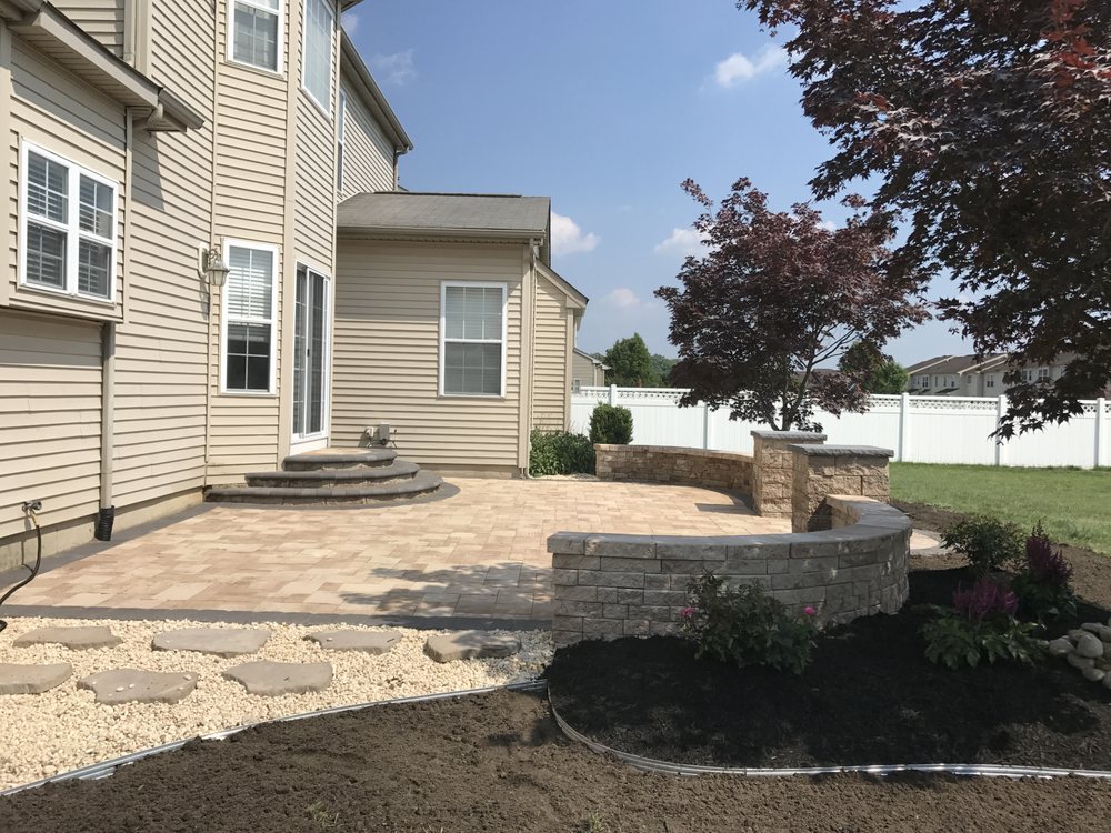 Photo of Cousin's Garden Design