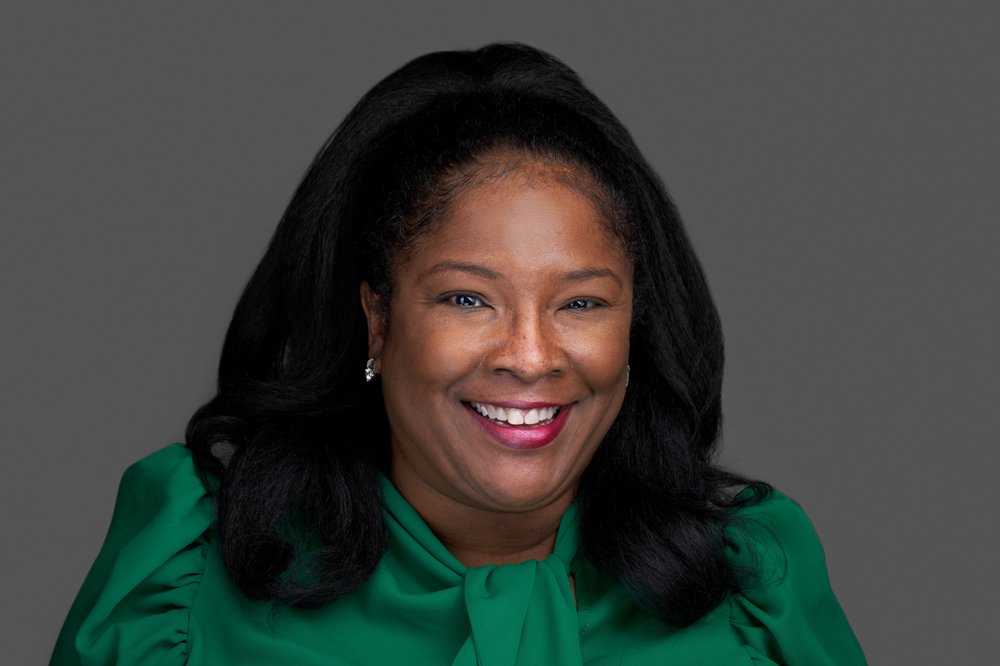 Photo of Gwen Richardson - HomeSmart Realty Advisors