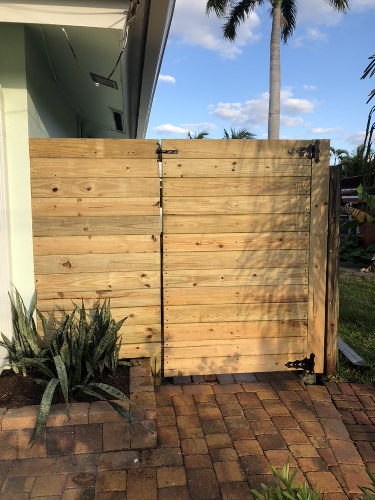 Photo of Zofe Fence