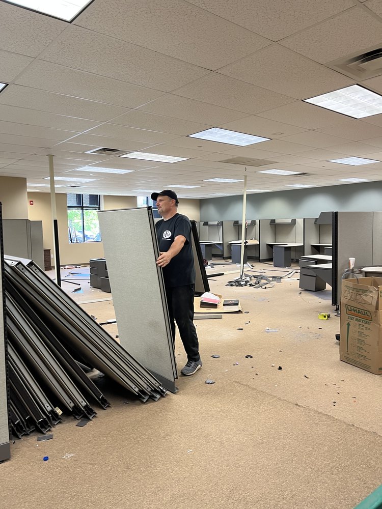 Photo of Dan The Mover
