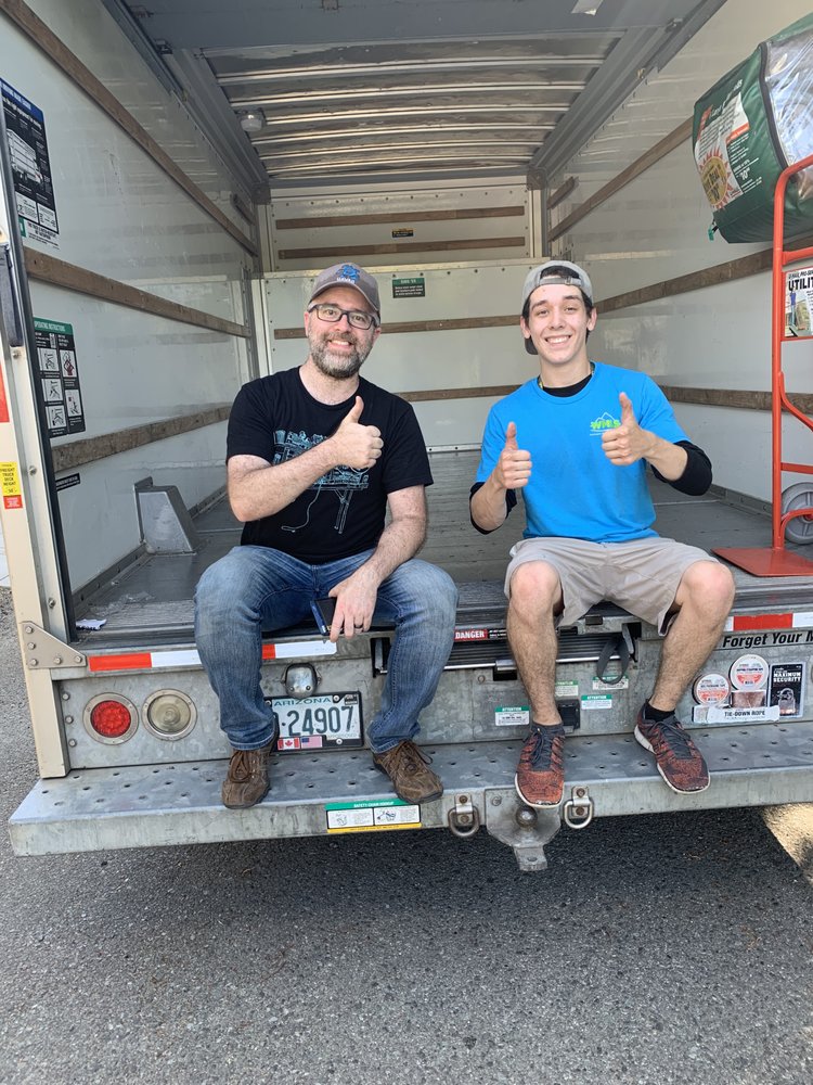 Photo of Thumbs Up Moving Labor