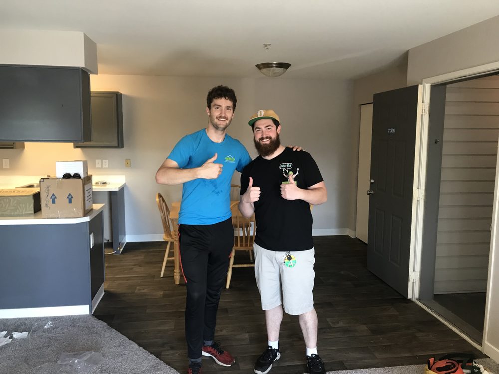 Photo of Thumbs Up Moving Labor