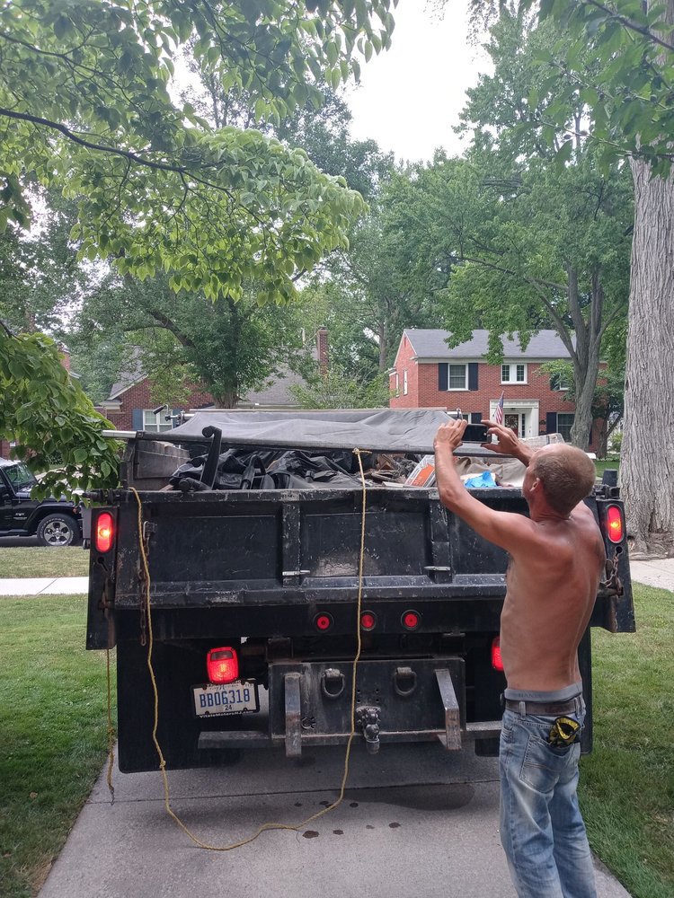 Photo of JaRa's Hauling & Dumping
