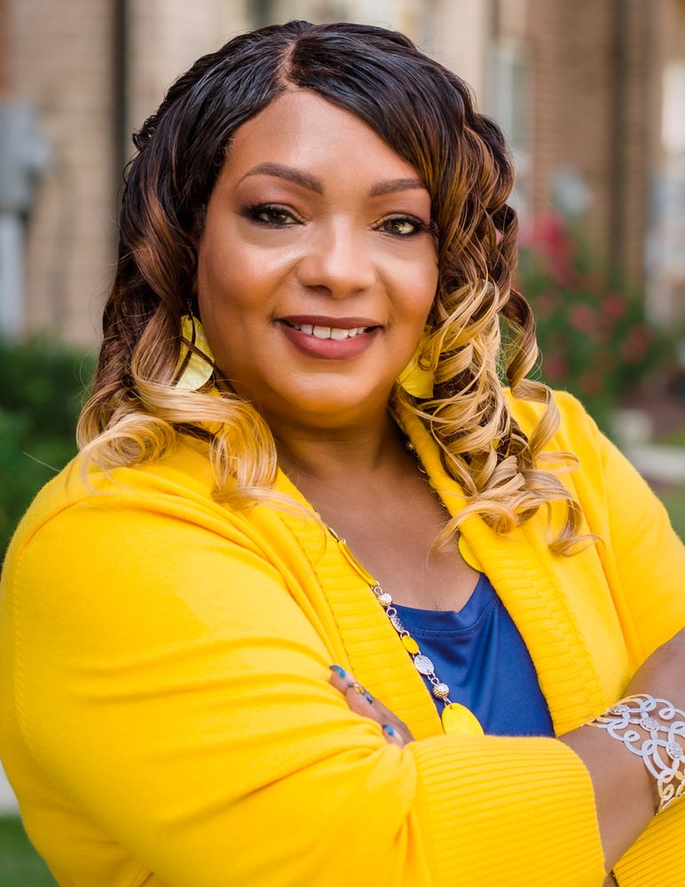 Photo of Veronica Blair, Bennett Realty Solutions
