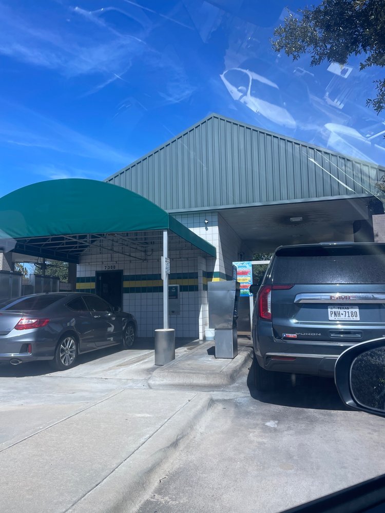 Photo of Mr Sharky's Car Wash