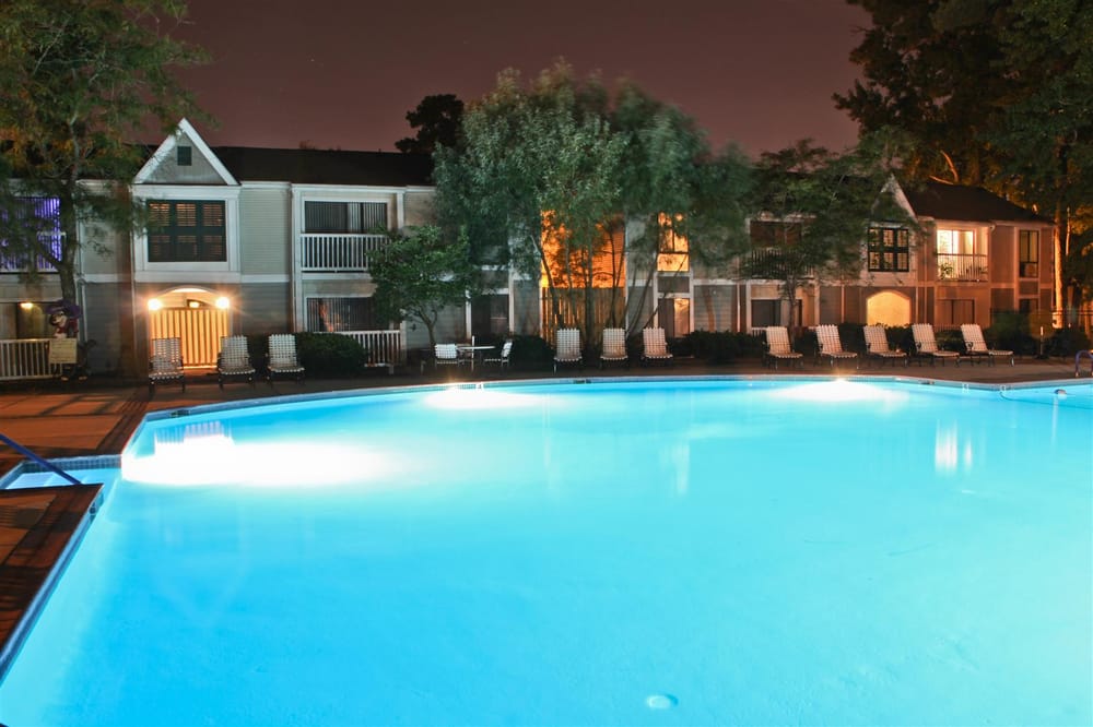 Photo of Linkhorn Bay Apartments