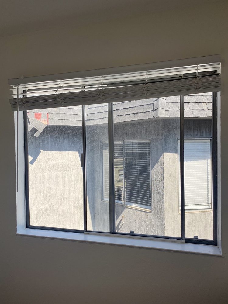 Photo of Bay Screens & Blinds