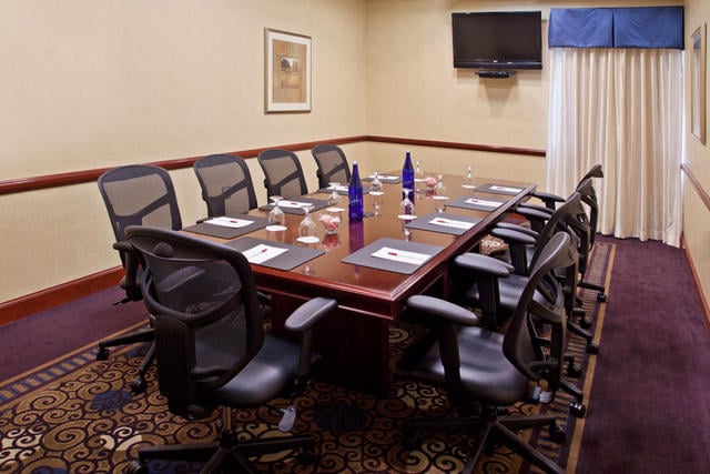 Photo of Crowne Plaza Suites Pittsburgh South