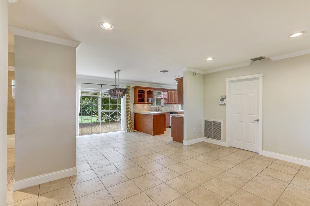 Photo of Raymond Goirigolzarri - RESF Real Estate