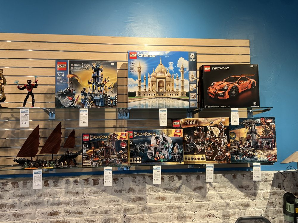 Photo of Bricks and Minifigs Brentwood