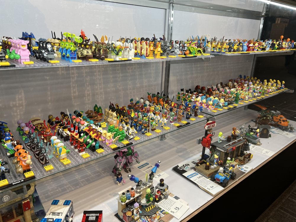 Photo of Bricks and Minifigs Brentwood