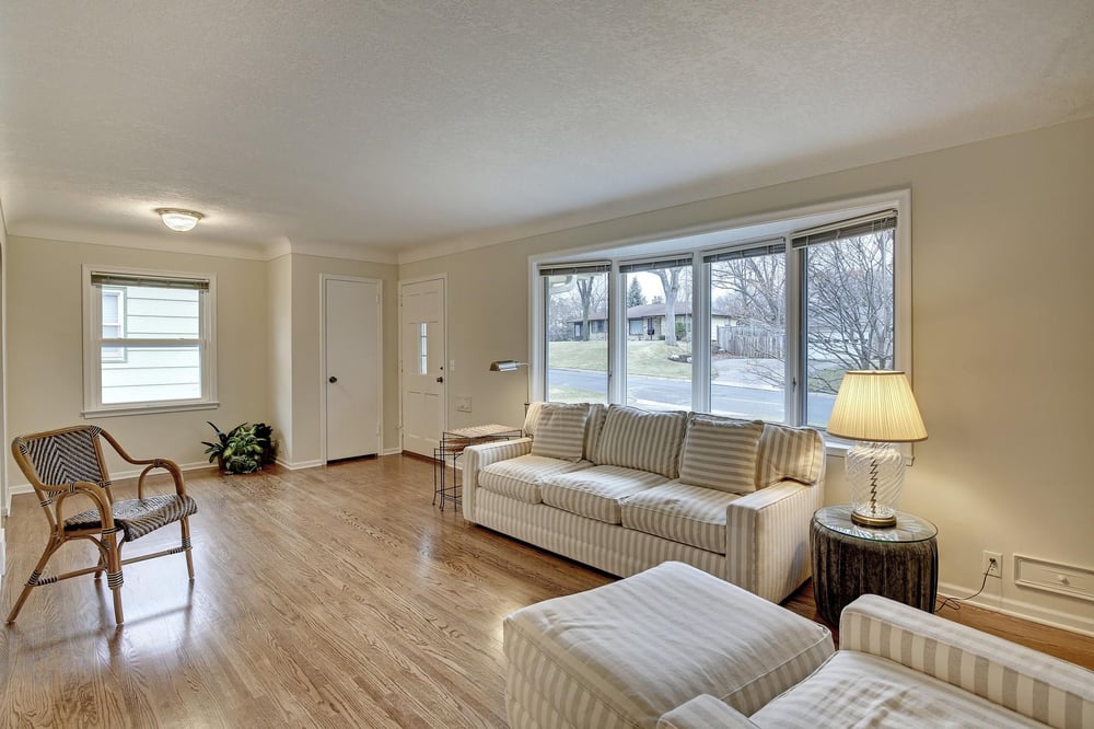 Photo of Cheryl Eastbourne- Edina Realty