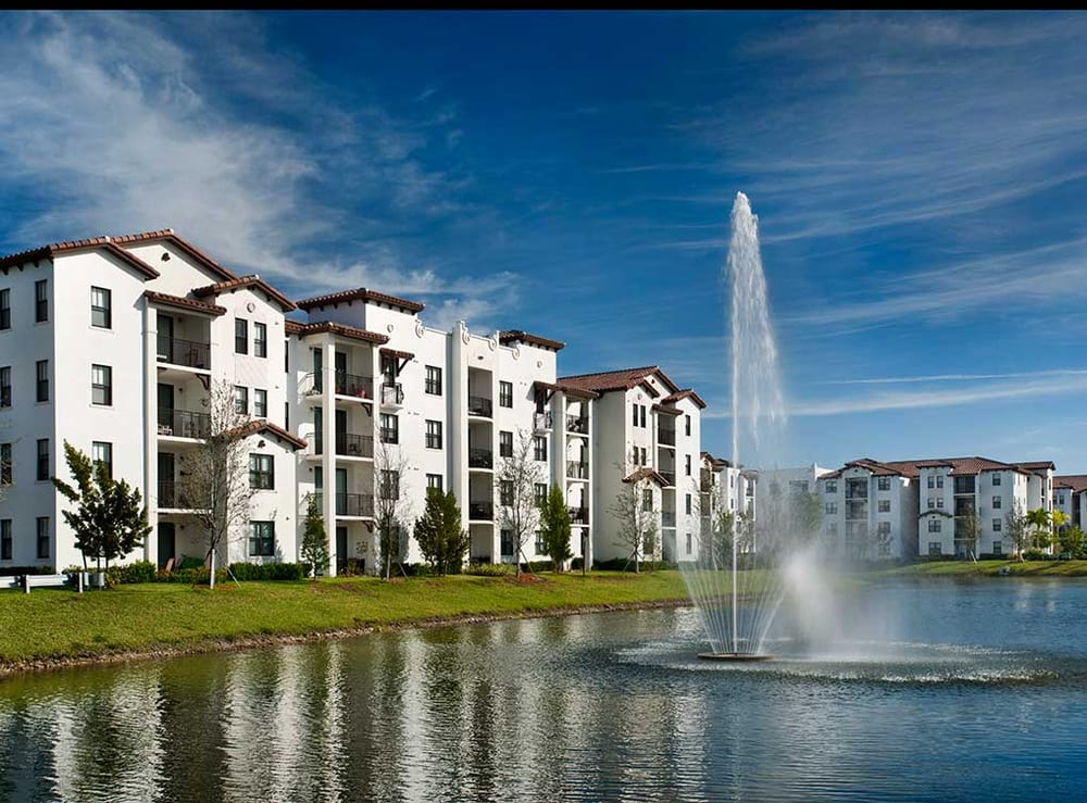 Photo of AMLI Doral