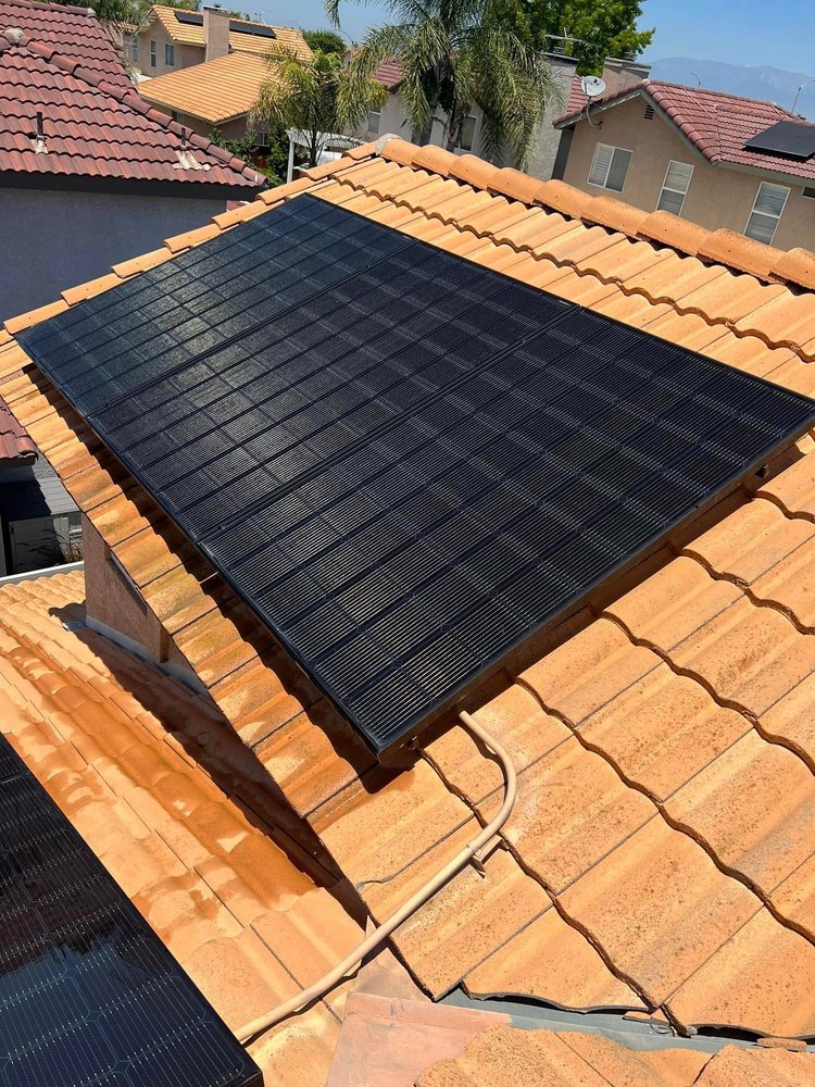 Photo of San Diego's Spotless Roof Maintenance