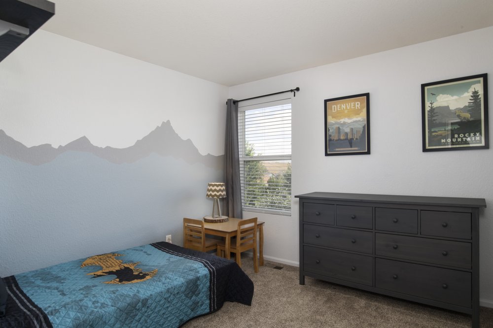 Photo of Jen Realty