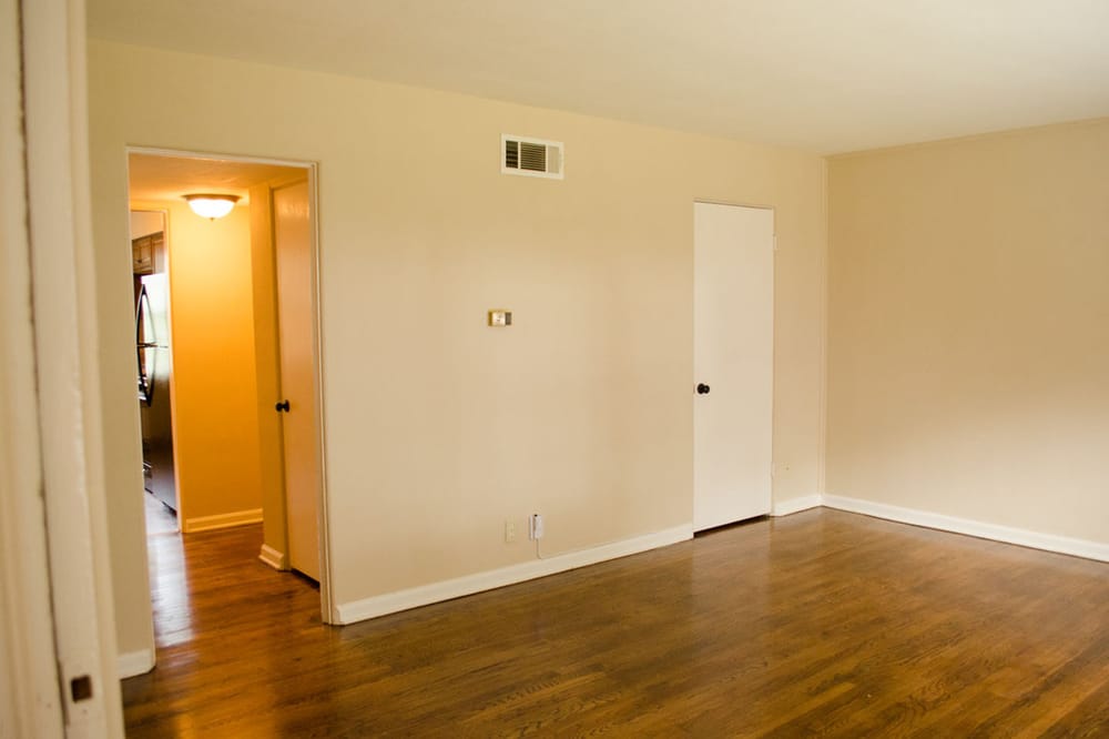 Photo of The Roanoke Apartments