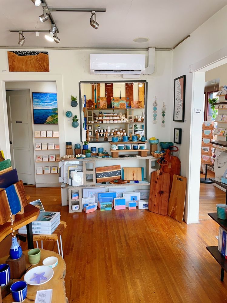 Photo of Gallery At Lands End