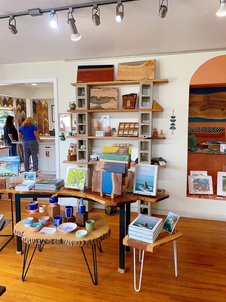 Photo of Gallery At Lands End