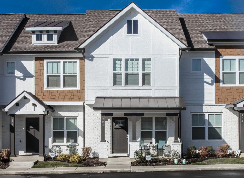 Photo of Virginia Rogan - Village Real Estate