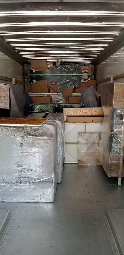Photo of big dude moving