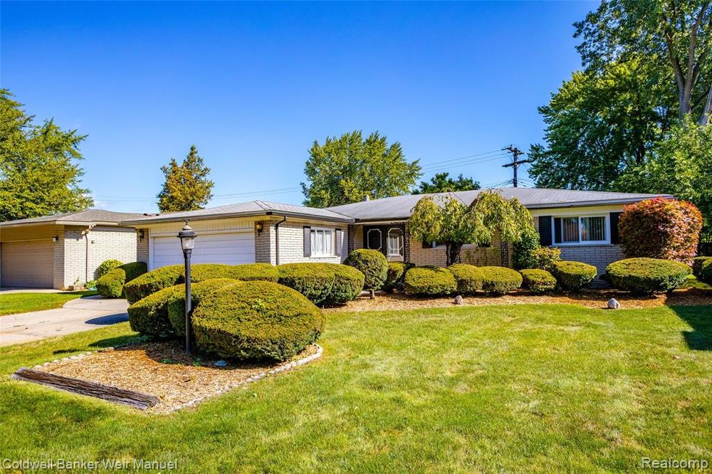 Photo of Michi Real Estate