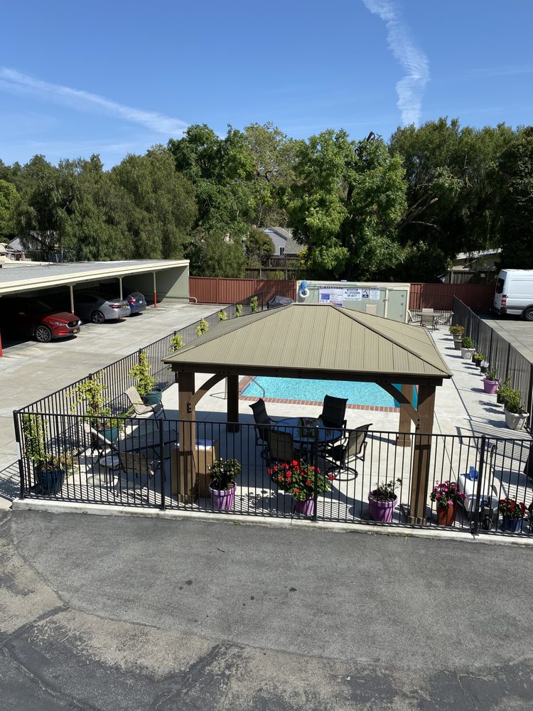Photo of Gum Tree Apartments