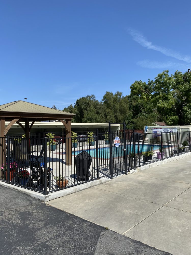 Photo of Gum Tree Apartments