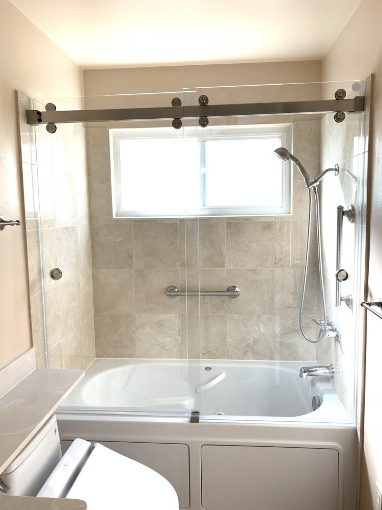 Photo of Glass23