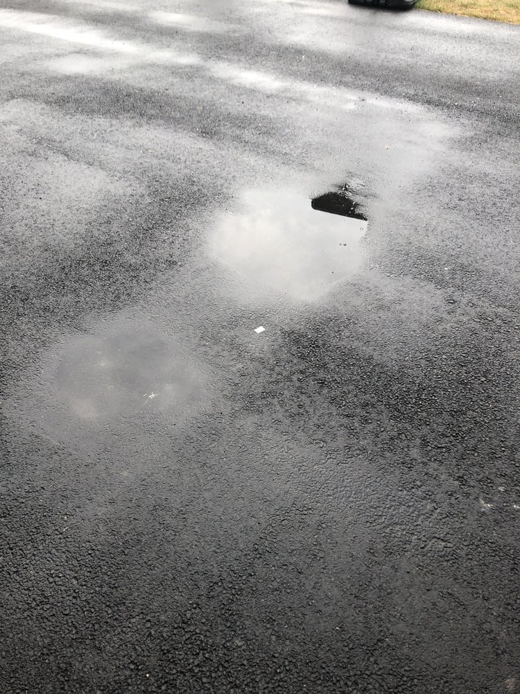 Photo of Breck's Paving & Sealing