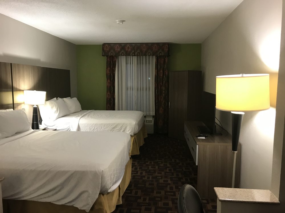 Photo of Holiday Inn Express & Suites Ridgeland - Jackson North Area