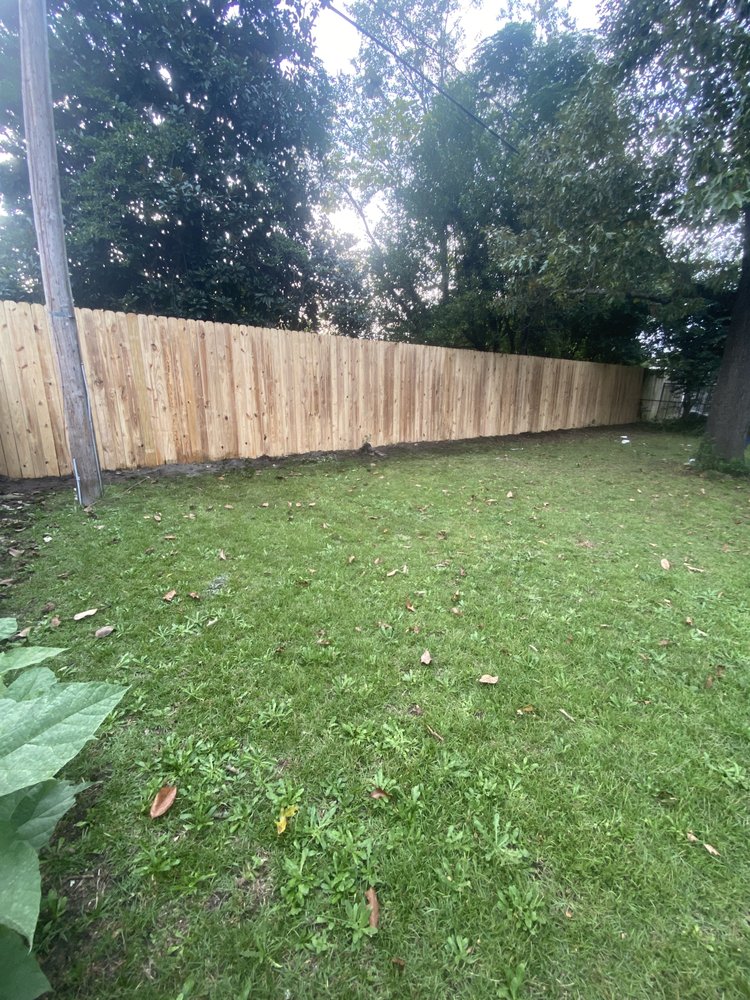 Photo of Fence And Deck Repair And Stain