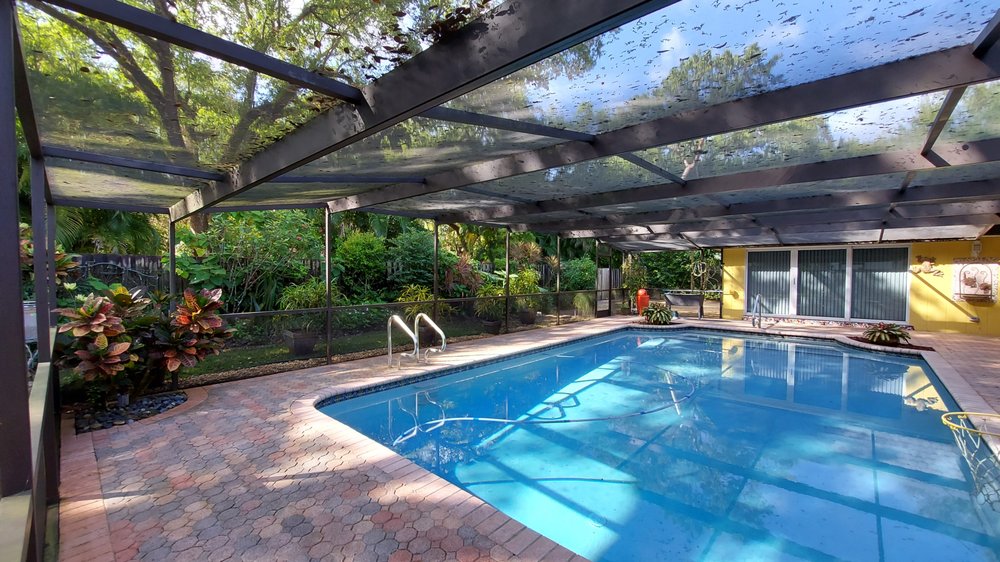 Photo of Screen Porch Enclosure Patio and Pool screen Repair