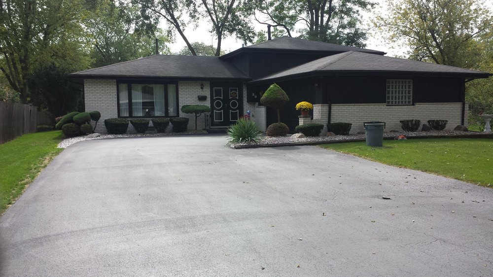 Photo of Jesse's Lawn Care Service