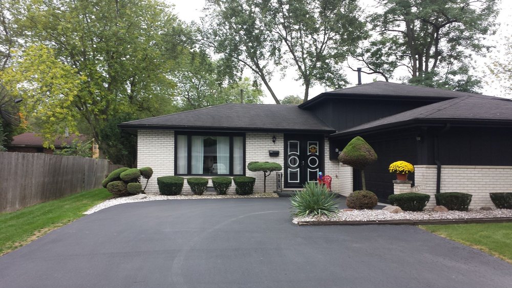 Photo of Jesse's Lawn Care Service
