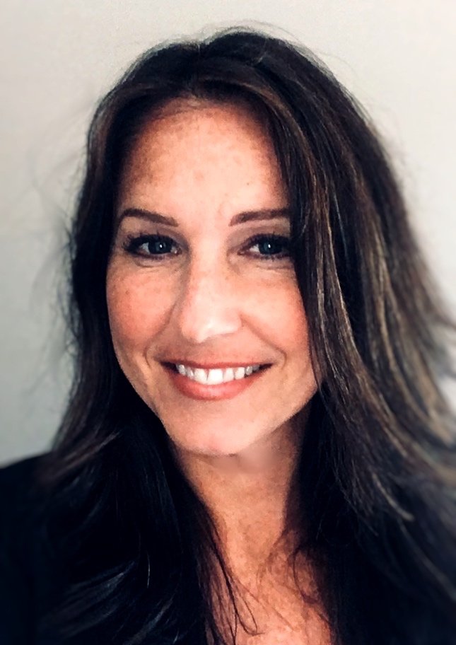 Photo of Julie Holdsambeck - Exp Realty