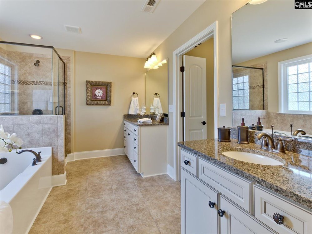 Photo of Tiffani Joseph - Exclusive Realty