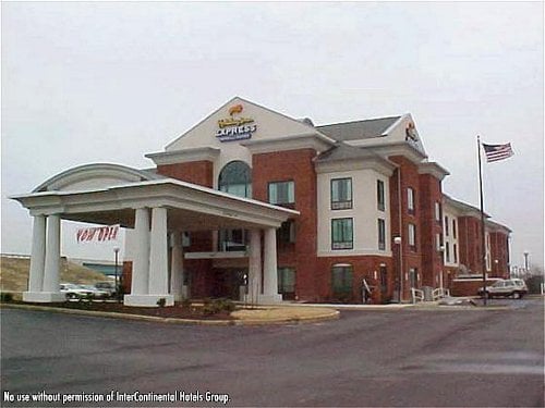 Photo of Holiday Inn Express & Suites Memphis Southwind