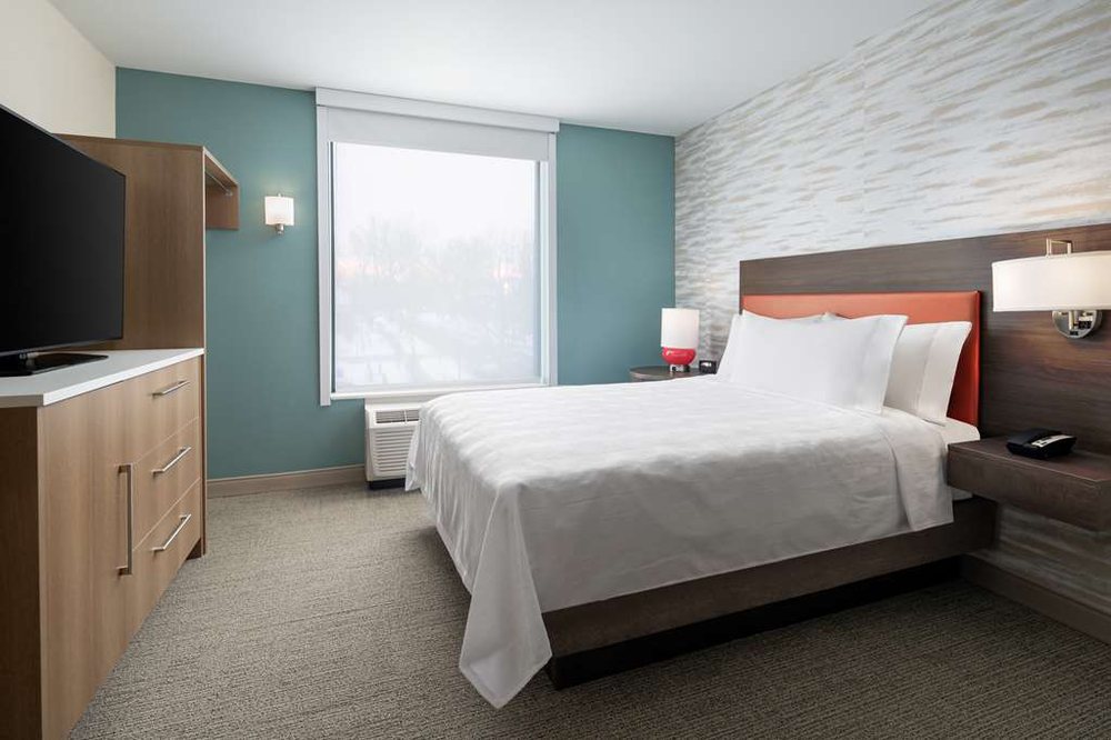Photo of Home2 Suites Des Moines at Drake University