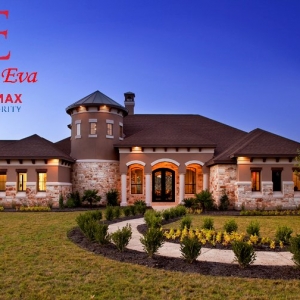 Spring Breck & Eva - RE/MAX Integrity