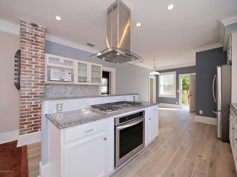 Photo of Scott DeVore - Licensed Realtor + General Contractor