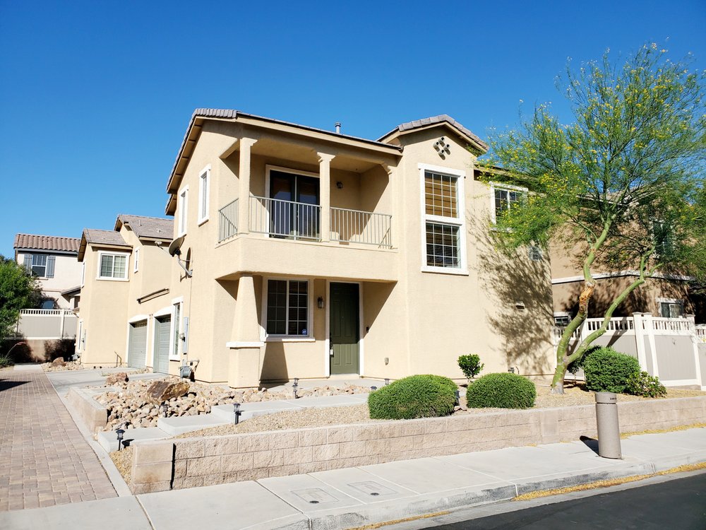 Photo of Tandi Huizenga - Realty One Group