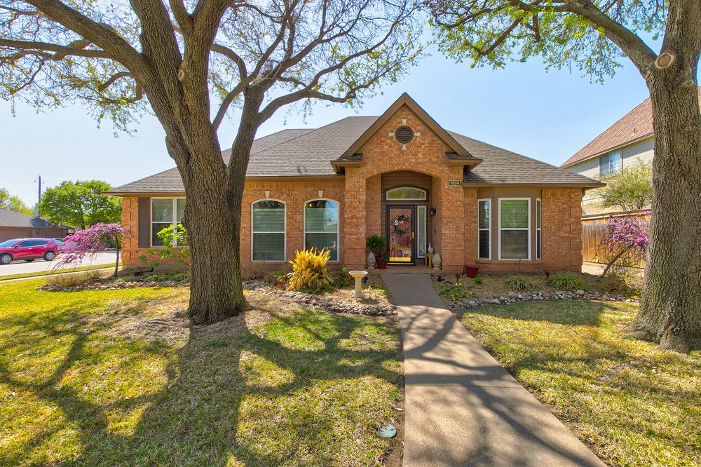 Photo of Megan Phelps - Phelps Realty Group