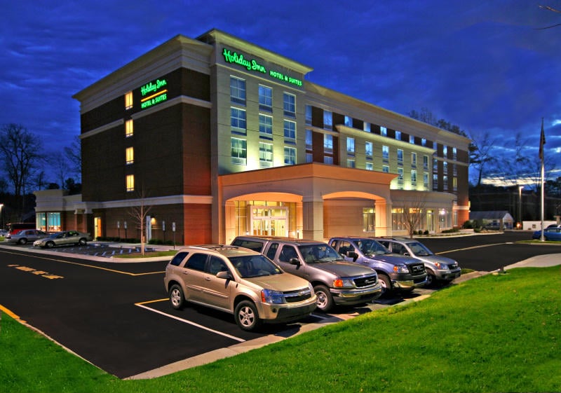 Photo of Holiday Inn & Suites Williamsburg-Historic Gateway