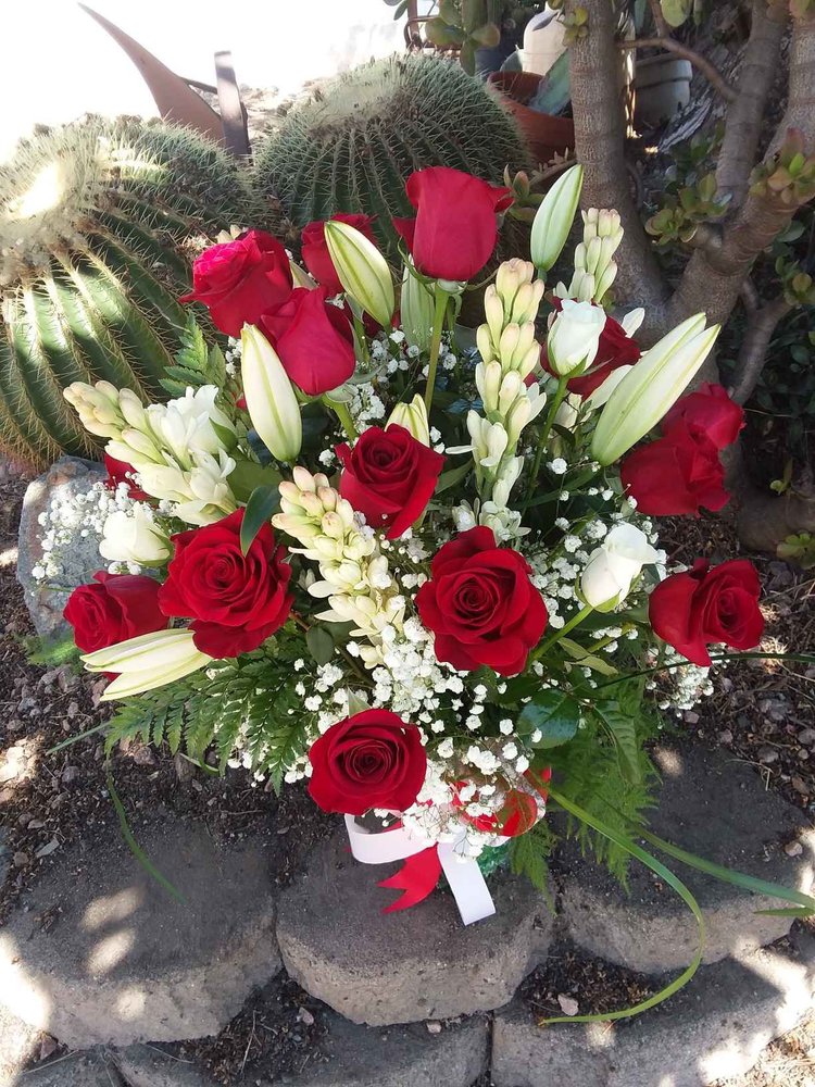 Photo of Midnight Rose Floral