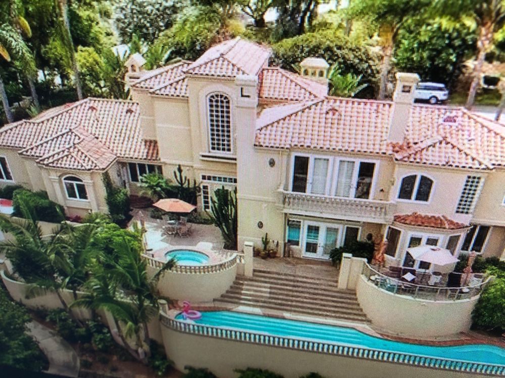 Photo of Celebrity Mansions