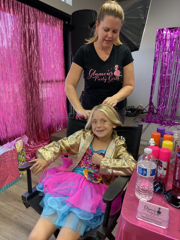 Photo of Glamour Party Girls