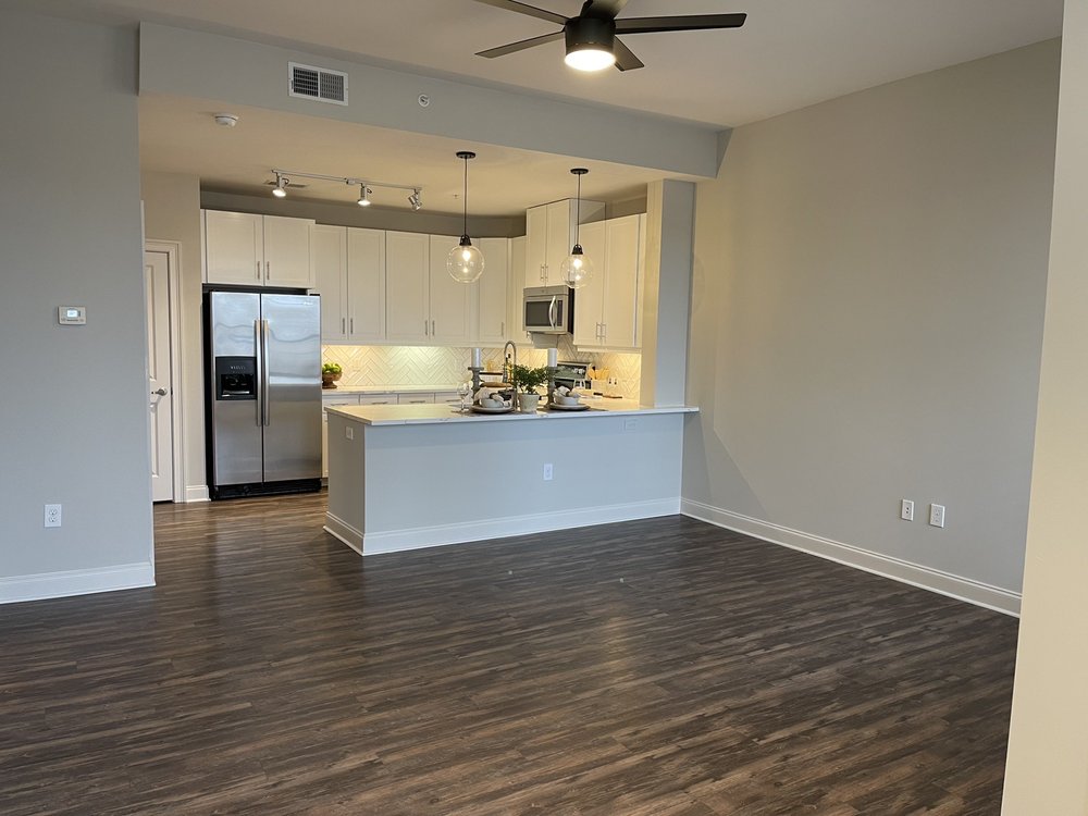 Photo of 92 West Paces