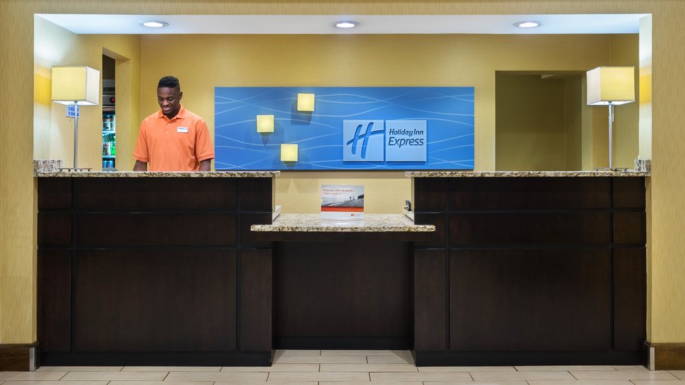 Photo of Holiday Inn Express Charleston-Civic Center