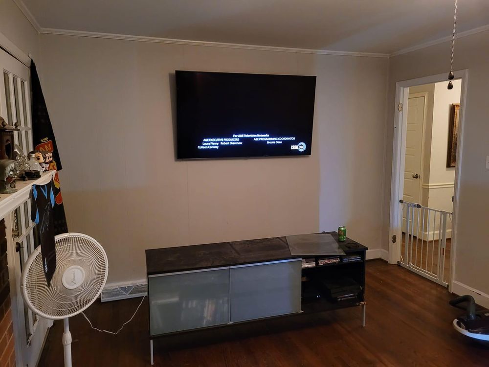 Photo of TV Mounting Charlotte