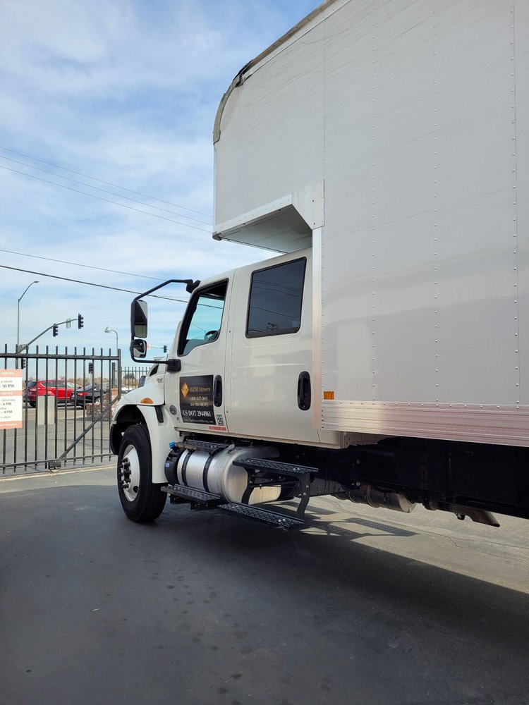 Photo of M & M Movers